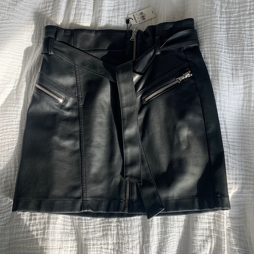 NEW Express Leather Skirt, size 4